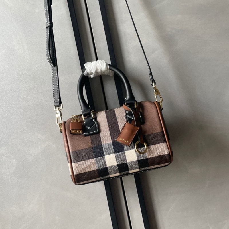 Bv*b*rry speedy bags